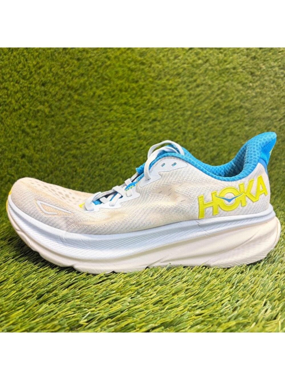 Hoka Men’s Clifton 9